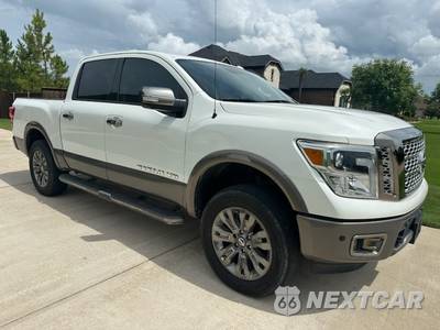 2018 Nissan TITAN Platinum Reserve Crew Cab Short Bed - zdjęcie 3 z 20 - miniatura