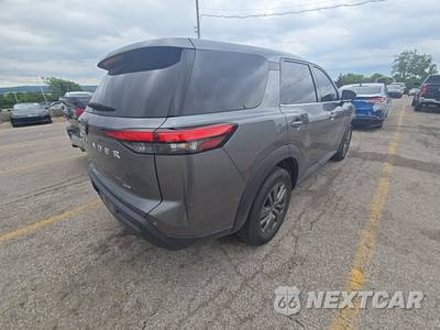 2025 Nissan Pathfinder S - zdjęcie 4 z 20 - miniatura