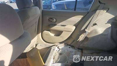 2011 Nissan Versa 1.8 S Hatchback - zdjęcie 25 z 31 - miniatura