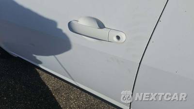 2011 Nissan Versa 1.8 S Hatchback - zdjęcie 30 z 31 - miniatura