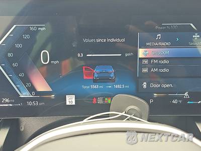 2024 BMW 5 Series Sedan 530i xDrive - zdjęcie 12 z 26 - miniatura