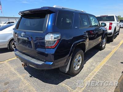 2015 Toyota 4Runner SR5 - zdjęcie 4 z 36 - miniatura