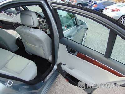2011 Mercedes-Benz C 300 - zdjęcie 22 z 27 - miniatura