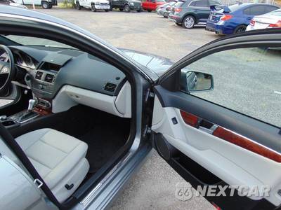 2011 Mercedes-Benz C 300 - zdjęcie 25 z 27 - miniatura