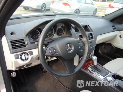 2011 Mercedes-Benz C 300 - zdjęcie 14 z 27 - miniatura