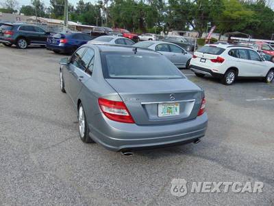 2011 Mercedes-Benz C 300 - zdjęcie 4 z 27 - miniatura