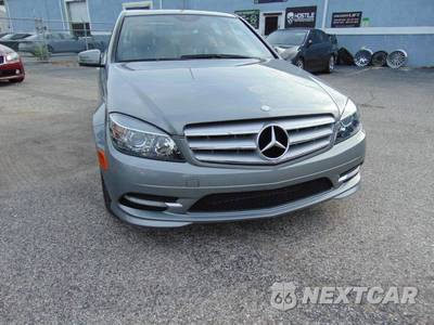 2011 Mercedes-Benz C 300 - zdjęcie 9 z 27 - miniatura