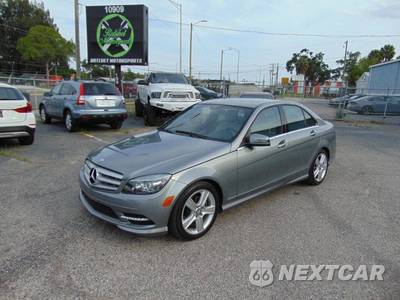 2011 Mercedes-Benz C 300 - zdjęcie 1 z 27 - miniatura