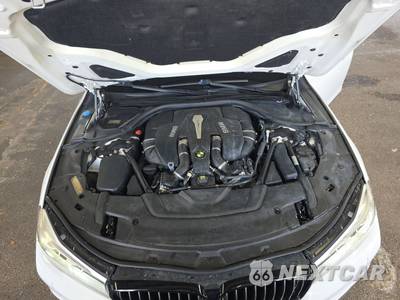 2017 BMW 7 Series Sedan 750i - zdjęcie 16 z 27 - miniatura