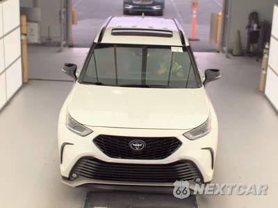 2022 Toyota Highlander XSE - zdjęcie 2 z 39 - miniatura