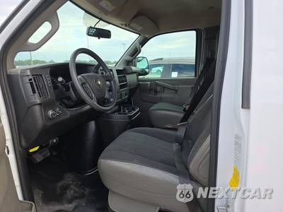 2025 Chevrolet Express 2500 Cargo Van 1WT 135.0" WB - zdjęcie 7 z 24 - miniatura