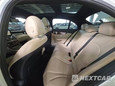2016 Mercedes-Benz C 300 4MATIC - zdjęcie 13 z 26 - miniatura