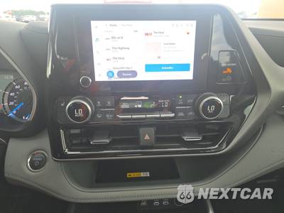 2025 Toyota Highlander Hybrid XLE - zdjęcie 11 z 23 - miniatura