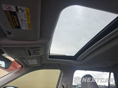 2025 Toyota Highlander Hybrid XLE - zdjęcie 18 z 23 - miniatura