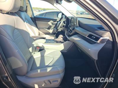 2023 Toyota Highlander XLE - zdjęcie 8 z 27 - miniatura