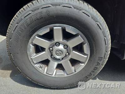 2014 Toyota FJ Cruiser w/Rear Doors - zdjęcie 8 z 25 - miniatura