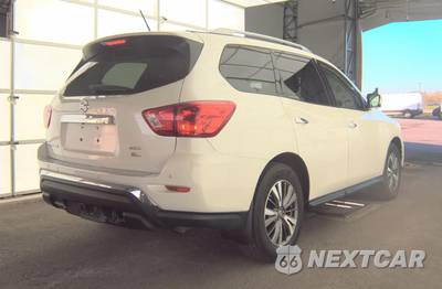 2017 Nissan Pathfinder SL - zdjęcie 8 z 21 - miniatura