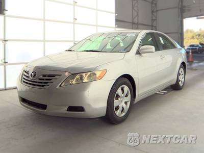 2009 Toyota Camry LE - zdjęcie 1 z 34 - miniatura