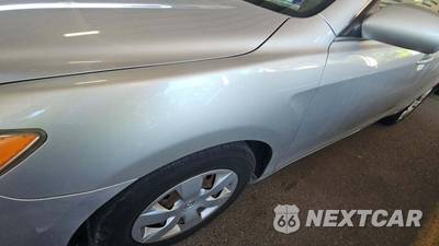 2009 Toyota Camry LE - zdjęcie 30 z 34 - miniatura