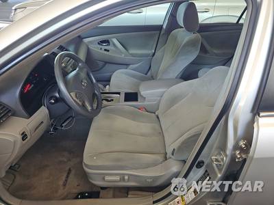2009 Toyota Camry LE - zdjęcie 7 z 34 - miniatura