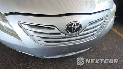 2009 Toyota Camry LE - zdjęcie 33 z 34 - miniatura