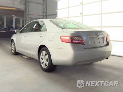 2009 Toyota Camry LE - zdjęcie 6 z 34 - miniatura