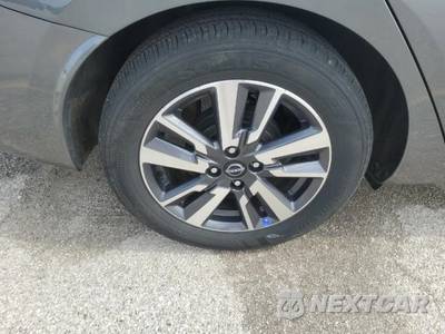 2025 Nissan Versa SV - zdjęcie 6 z 27 - miniatura