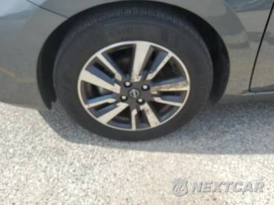 2025 Nissan Versa SV - zdjęcie 3 z 27 - miniatura
