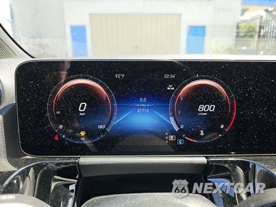 2023 Mercedes-Benz GLA 250 4MATIC - zdjęcie 12 z 29 - miniatura
