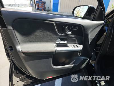 2023 Mercedes-Benz GLA 250 4MATIC - zdjęcie 9 z 29 - miniatura