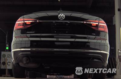 2017 Volkswagen Passat 1.8T R-Line w/Comfort Pkg - zdjęcie 3 z 21 - miniatura