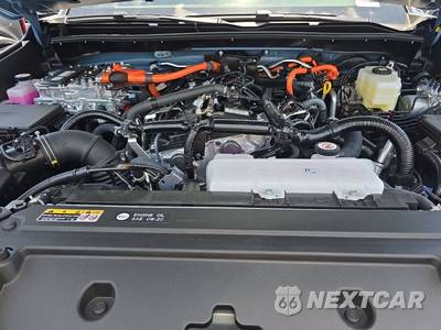 2026 Toyota 4Runner i-FORCE MAX Limited - zdjęcie 22 z 26 - miniatura