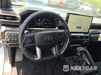 2026 Toyota 4Runner i-FORCE MAX Limited - zdjęcie 17 z 26 - miniatura