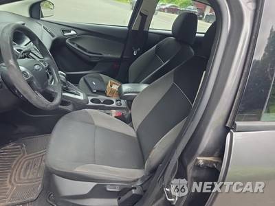 2014 Ford Focus SE Sedan - zdjęcie 13 z 25 - miniatura