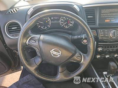 2019 Nissan Pathfinder SV - zdjęcie 10 z 34 - miniatura