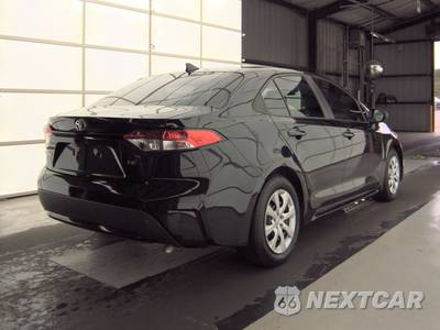 2022 Toyota Corolla LE Sedan - zdjęcie 4 z 40 - miniatura