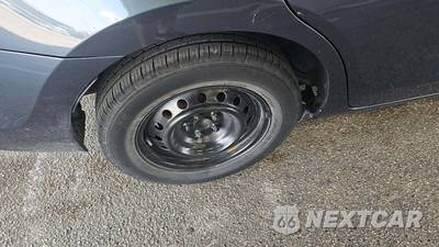 2019 Toyota Corolla L Sedan - zdjęcie 25 z 33 - miniatura