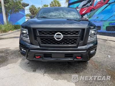 2024 Nissan TITAN PRO-4X Crew Cab Short Bed - zdjęcie 3 z 51 - miniatura
