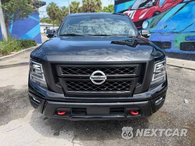 2024 Nissan TITAN PRO-4X Crew Cab Short Bed - zdjęcie 4 z 51 - miniatura