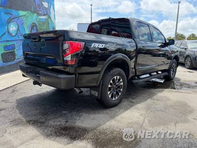 2024 Nissan TITAN PRO-4X Crew Cab Short Bed - zdjęcie 13 z 51 - miniatura