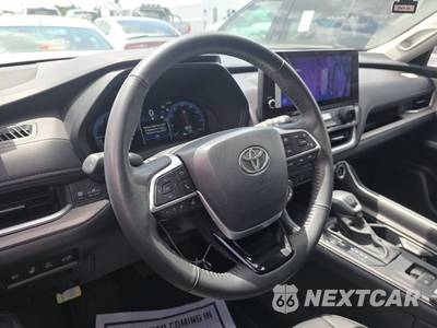 2024 Toyota Grand Highlander Hybrid Limited - zdjęcie 10 z 22 - miniatura