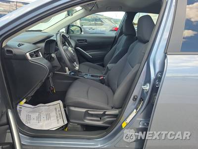 2024 Toyota Corolla Cross LE - zdjęcie 7 z 24 - miniatura