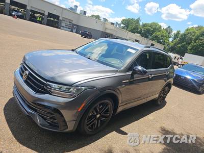 2022 Volkswagen Tiguan SE R-Line Black - zdjęcie 1 z 46 - miniatura