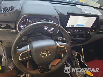 2024 Toyota Highlander XSE - zdjęcie 8 z 16 - miniatura
