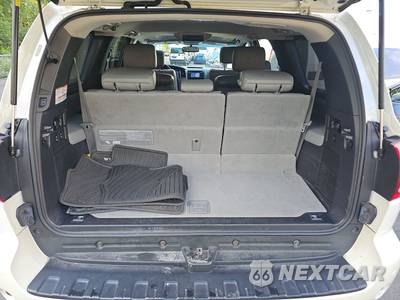 2016 Toyota Sequoia Platinum - zdjęcie 17 z 37 - miniatura