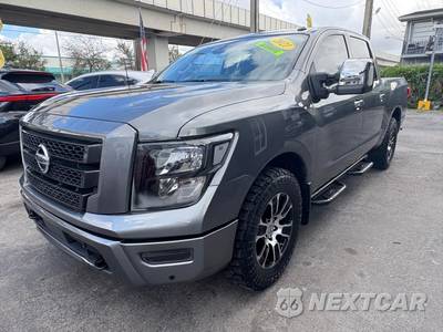 2021 Nissan TITAN SV Crew Cab Short Bed