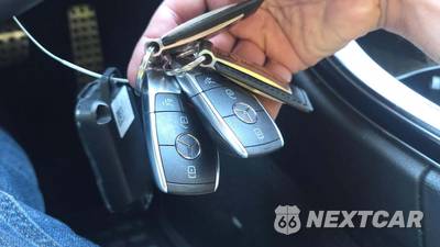 2020 Mercedes-Benz C 300 4MATIC Sedan - zdjęcie 17 z 27 - miniatura