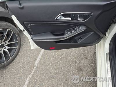 2018 Mercedes-Benz CLA 250 - zdjęcie 9 z 42 - miniatura