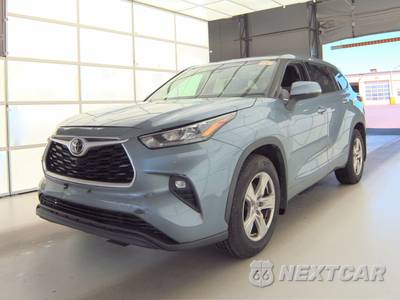 2020 Toyota Highlander LE - zdjęcie 1 z 21 - miniatura