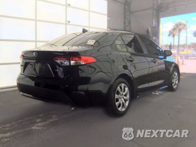 2022 Toyota Corolla LE Sedan - zdjęcie 4 z 37 - miniatura
